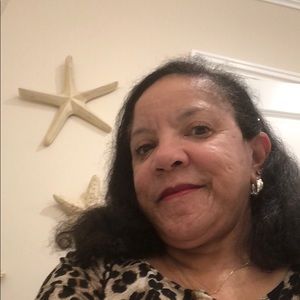 Meet your Posher, Cecelia